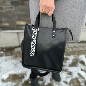 ELNA – kul bag-charm i refleks, svart med motiv: flette, Smart in the Dark