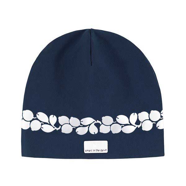 Cool reflective beanie in a blue color. Reflective pattern of lingonberries.