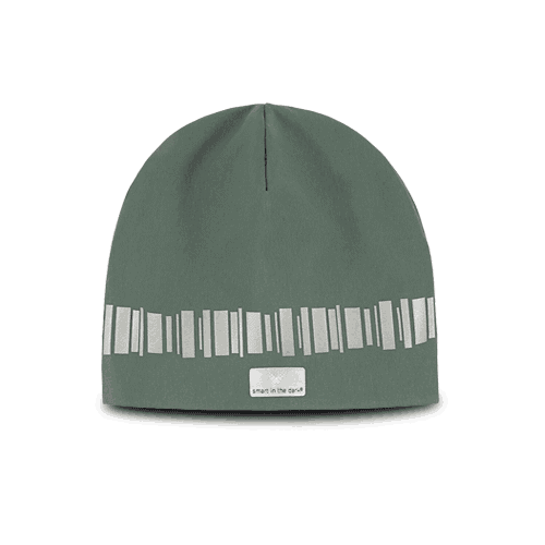 Warm reflective beanie in a cozy green color. Pattern similar northern lights in reflective