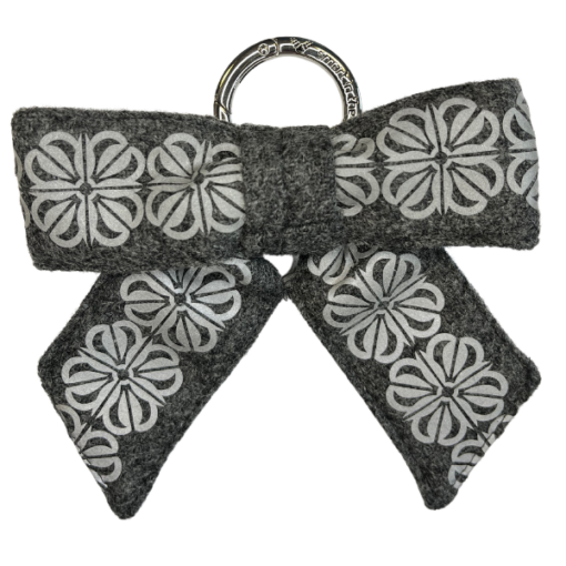 Designed accessories for handbag with reflectors Mid Grey Four leaf clover Smart in the dark