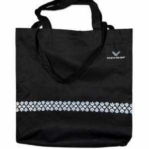 Nice reflective cotton tote bag with double handles in black. Pattern: Forest Glade, Smart in the dark
