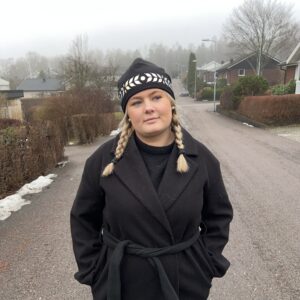 Stylish black cotton beanie with reflective details, pattern: Oats -Smart in the Dark.