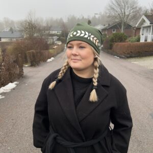 Stylish moss green cotton beanie with reflective details, pattern Oats - Smart in the Dark.